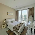 1Bdr-Furnished Apartment, Business Bay, Canal View